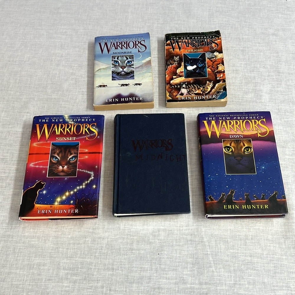 🌞 Warriors 5 different books from The New Prophecy series by Erin Hunter